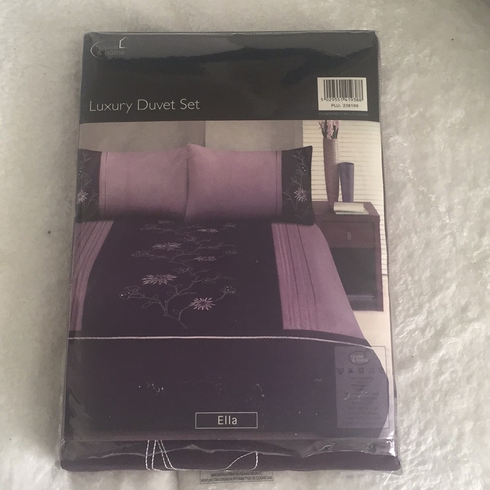 House + Home Luxury Full Size Duvet Set